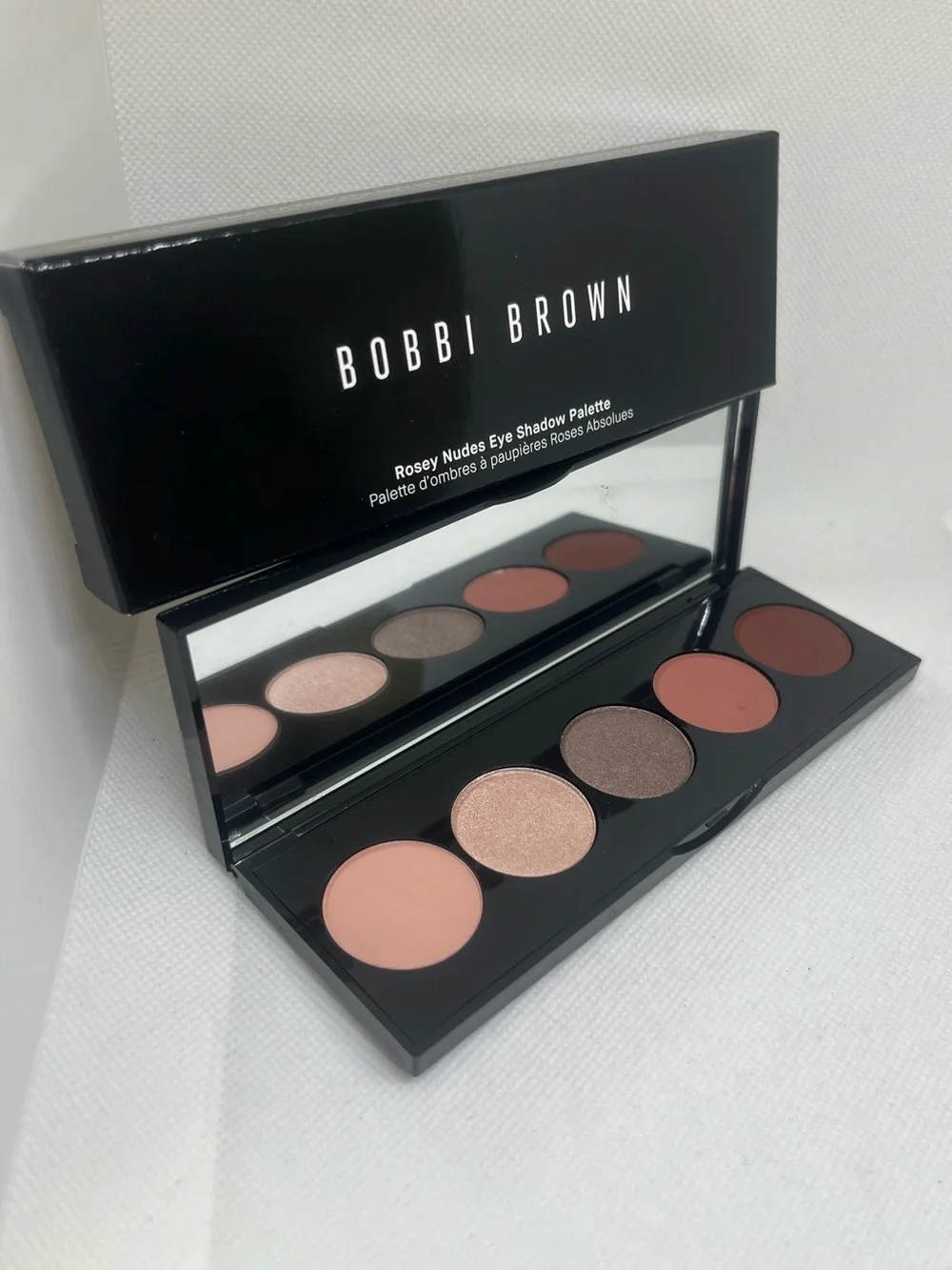 New BOBBI BROWN ROSEY NUDES EYE SHADOW PALETTE